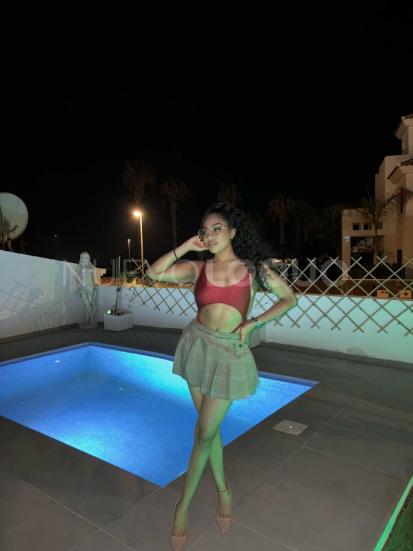  ENCANTADORA JUGUETONA Y CARIÑOSA