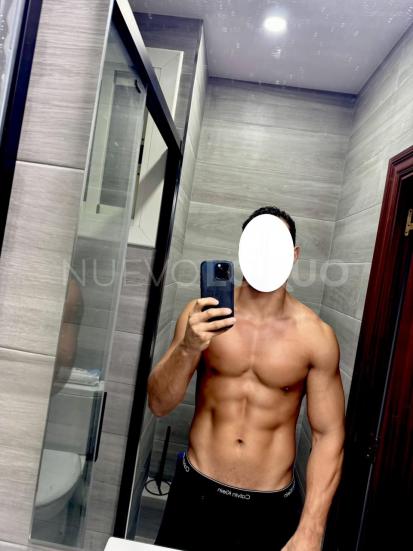  Hombre Latín Hot - Solo Mujeres