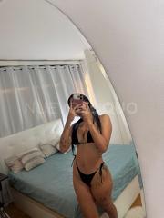 Latina jovencita llámame y te informo
