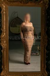 BEATRIZ ESPAÑOLA SENSUAL Y CARIÑOSA