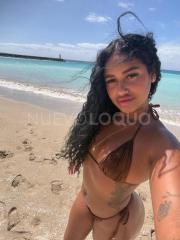 novedad latina encantadora