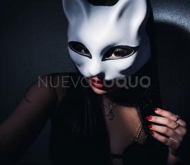 SARA// LA GATA QUE JUEGA EN GIRONA