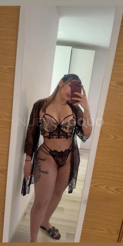  rubia encantadora sensual