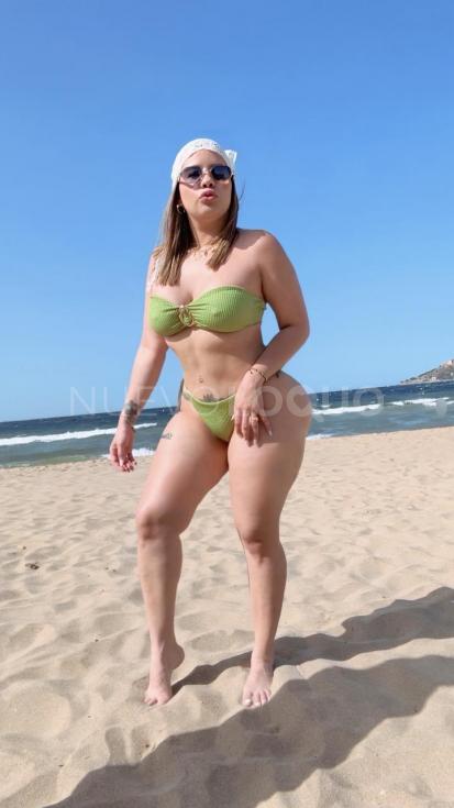  rubia encantadora sensual