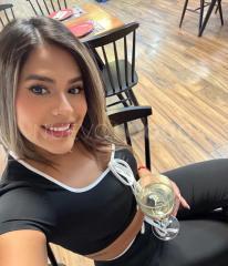 JOVENCITA LATINA PICANTE EN LA LAGUNA