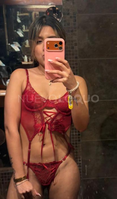  Martina joven delgadita apacionada