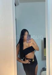 Morena sexy y encantadora