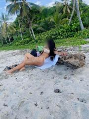 Morena sexy y encantadora