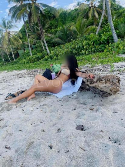  Morena sexy y encantadora
