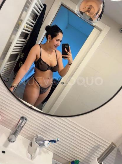 LATINA SENSUAL