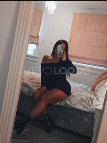  NOVEDAD PRECIOSA SEÑORITA CON CURVAS