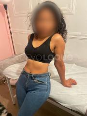 Linda ecuatoriana con hermoso cuerpo