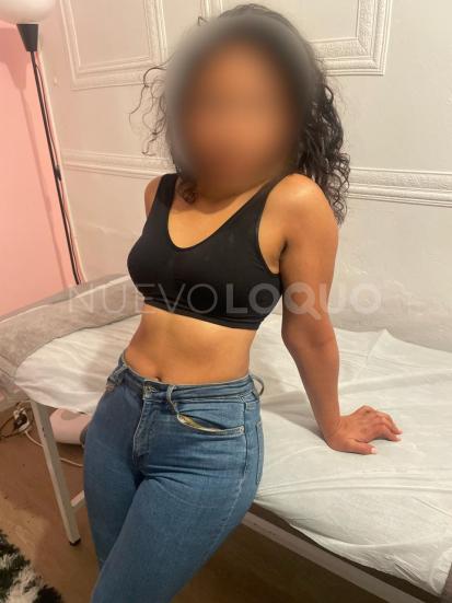  Linda ecuatoriana con hermoso cuerpo