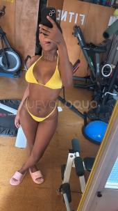 HERMOSA MORENA COLOMBIANA