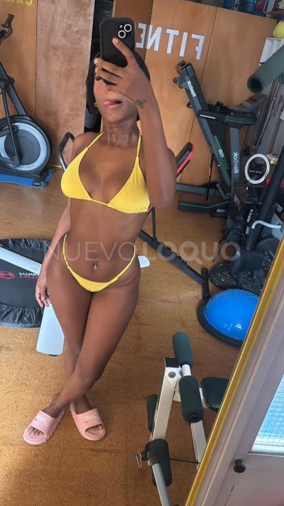 HERMOSA MORENA COLOMBIANA