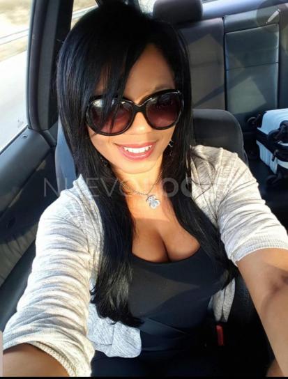  PORTUGUESA BONITA Y DISCRETA