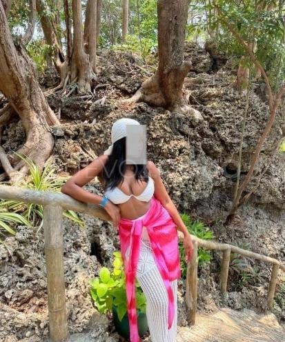  Morena Dulce y Atrevida