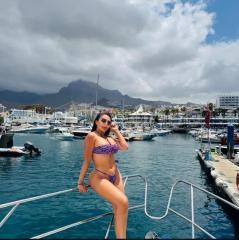 preciosa con buen cuerpo