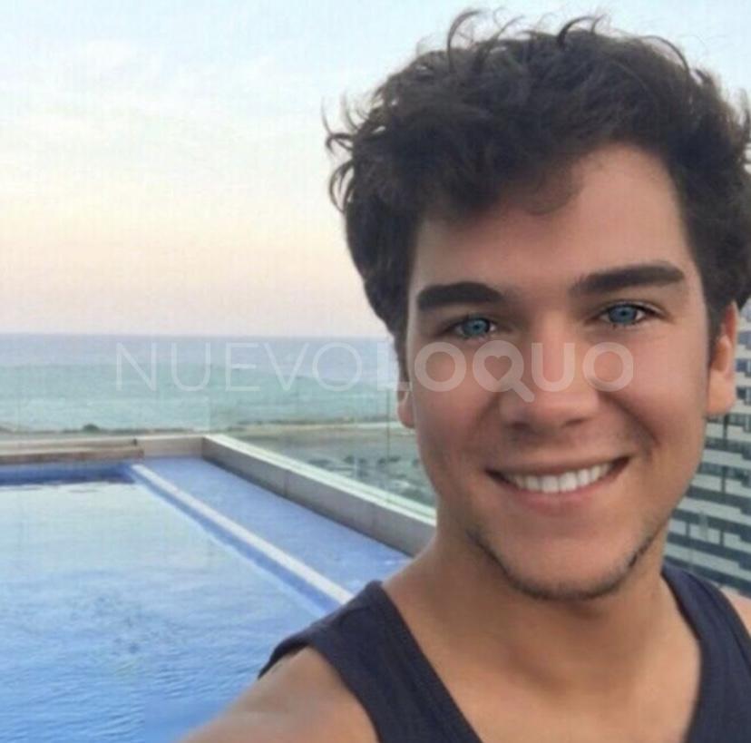  Chico Hola