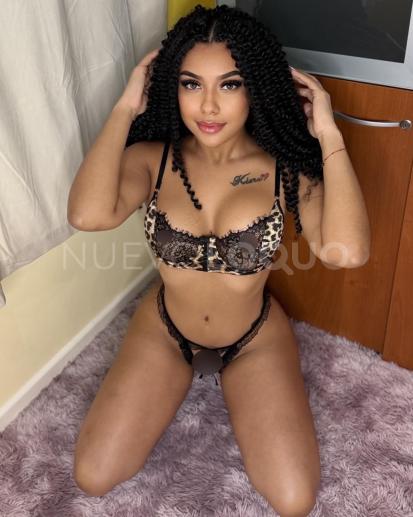  SEXY ATRACTIVA DULCE CHICA PARA TI