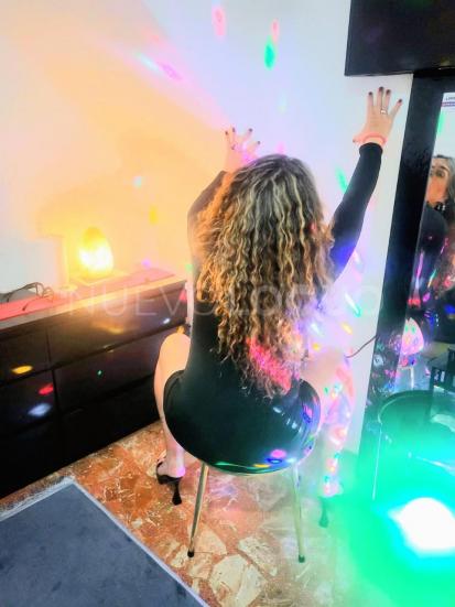  TANIA HERMOSA TRANS NUEVA EN MATARO