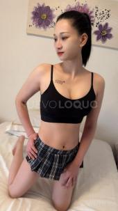 ESPECTACULAR CHICA ASIÁTICA