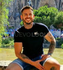 Y ACOMPAÑANTE SOLO PARA MUJERES
