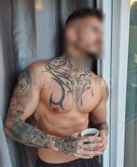 GIGOLÓ Y ACOMPAÑANTE SOLO PARA MUJERES