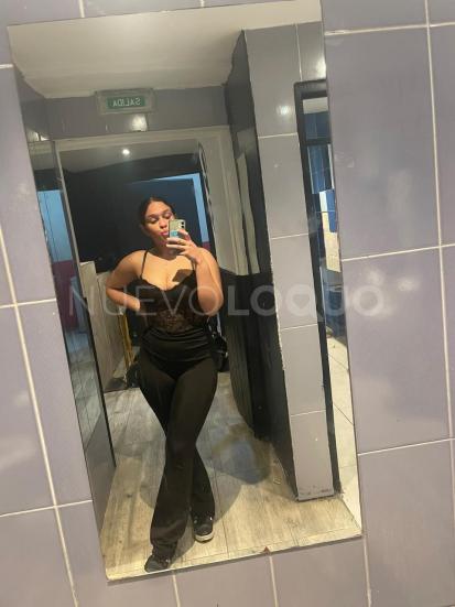  Honesta y lista para buen esto