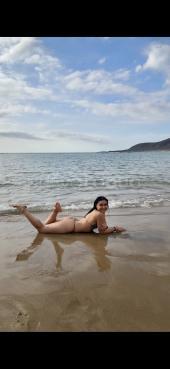 Latina sexy y complaciente en la zona