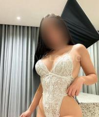 Joveneta catalana sensual DE PAS PER VIC