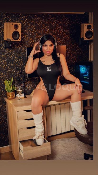  Jovencita explosiva por tu zona