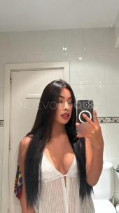 Brasileña jovencita y cariñosa