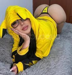 Colombiana joven cariñosa y implicada