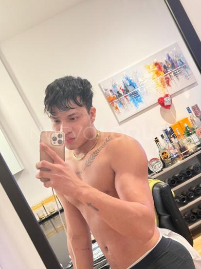  Latino sexy nuevo en la ciudad