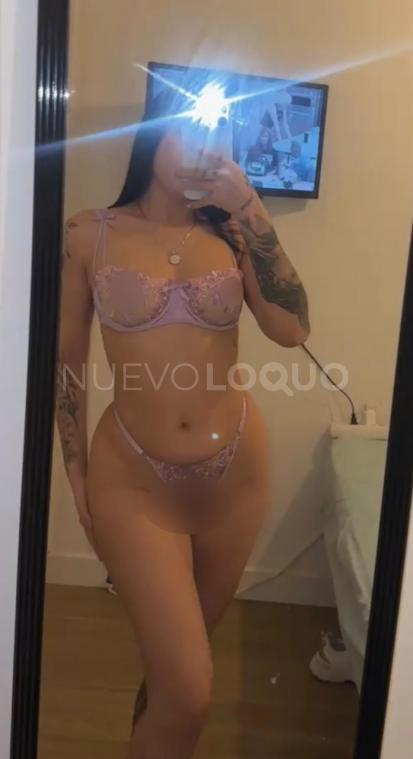  Joven Bella Delgada Estudiante