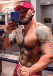  MULATAZO GUAPETE TATUADO MUSCULADO