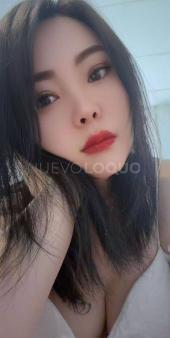 chica asiática real