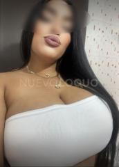 MIS CURVAS TE VOLVERAN LOCO