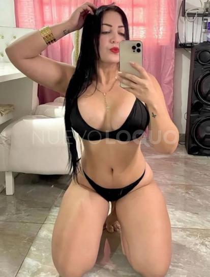  novedad latina súper atractiva