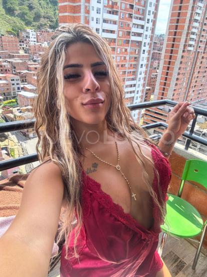  Soy una hermosa chica de lujo