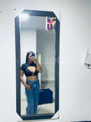 Chica jovencita colombiana muy dulce
