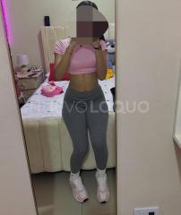 Chica con encanto de cuerpo sensual
