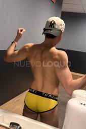Joven colombiano dispo
