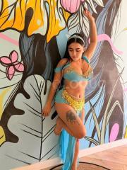 COLOMBIANA DISPUESTA AL MEJOR PLACER