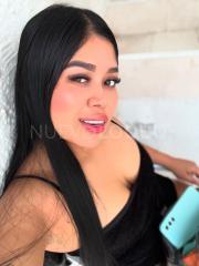 Bonita chica colombiana joven