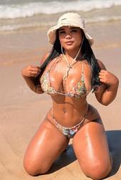 LATINA EN BARCELONA