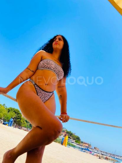  VENEZOLANA EN PLAYA DE ARO
