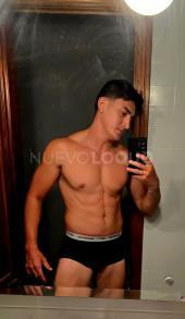 Chico latino muy caliente