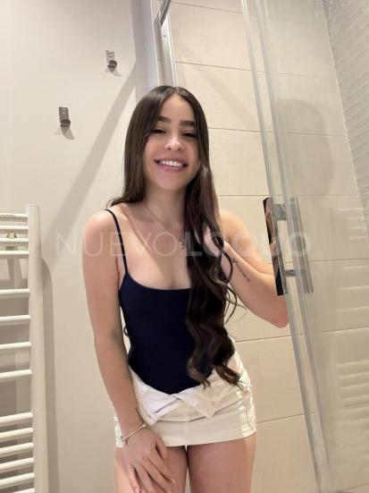  Amable linda y extrovertida
